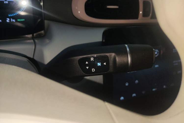 Used Leapmotor T03 2025 310 Comfort Edition Gear Lever