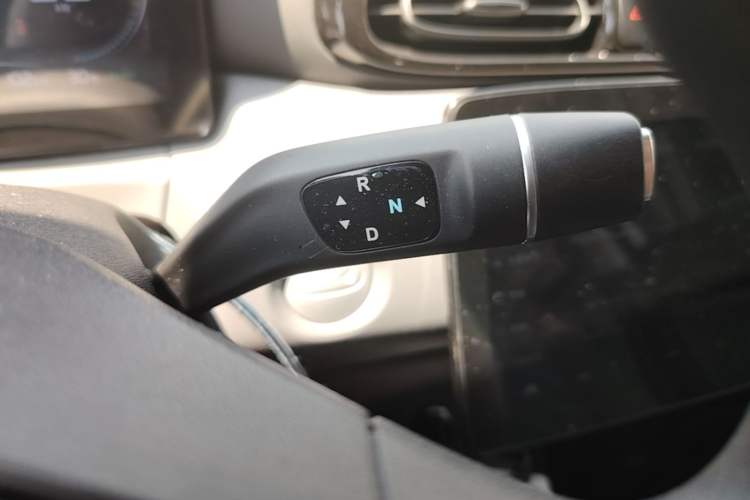 Used Leapmotor T03 2025 310 Comfort Edition Gear Lever