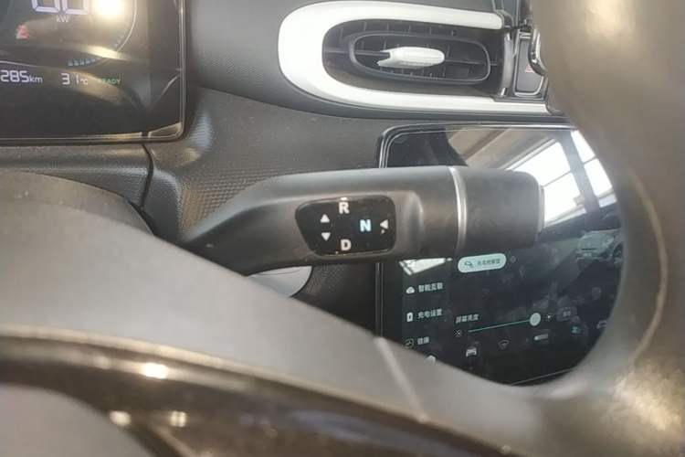 Used Leapmotor T03 2025 310 Comfort Edition Gear Lever