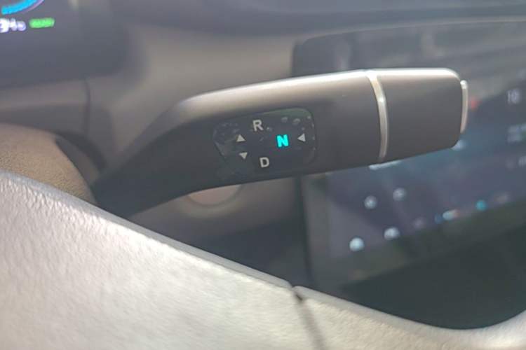 Used Leapmotor T03 2025 310 Comfort Edition Gear Lever