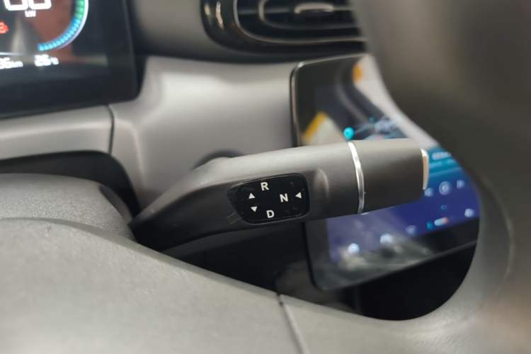 Used Leapmotor T03 2025 310 Comfort Edition Gear Lever