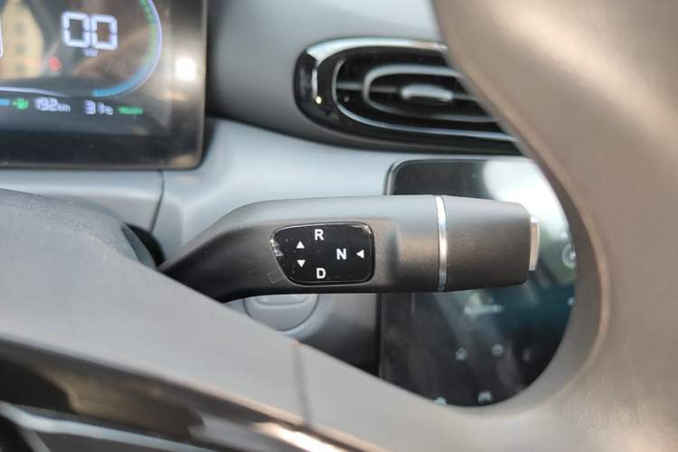 Used Leapmotor T03 2025 310 Comfort Edition Gear Lever