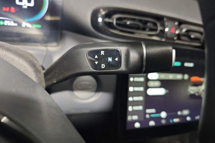 Used Leapmotor T03 2025 310 Comfort Edition Gear Lever