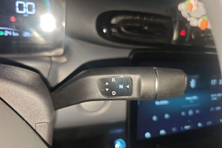 Used Leapmotor T03 2025 403 Comfort Edition Gear Lever