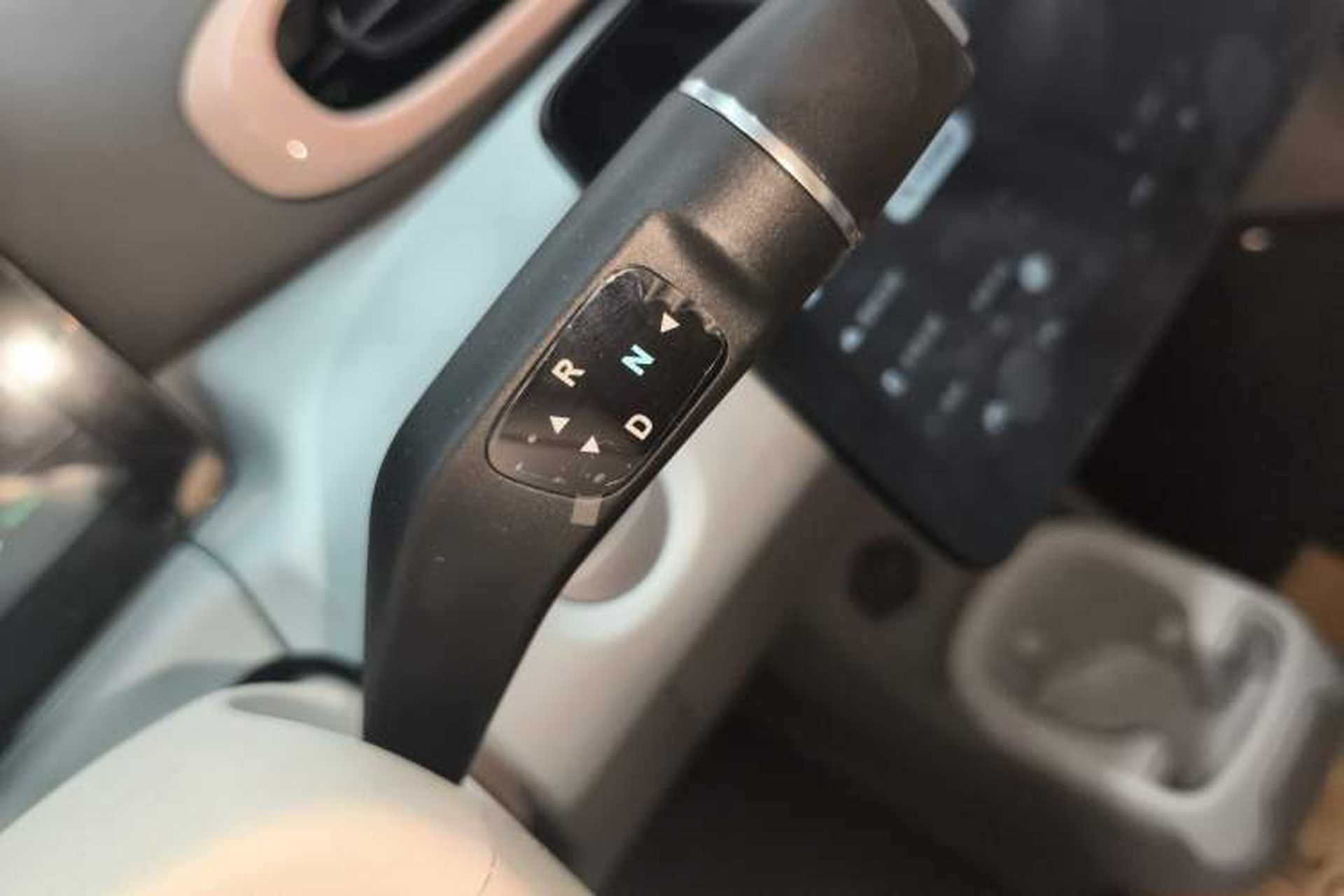 Used Leapmotor T03 2025 310 Comfort Edition Gear Lever