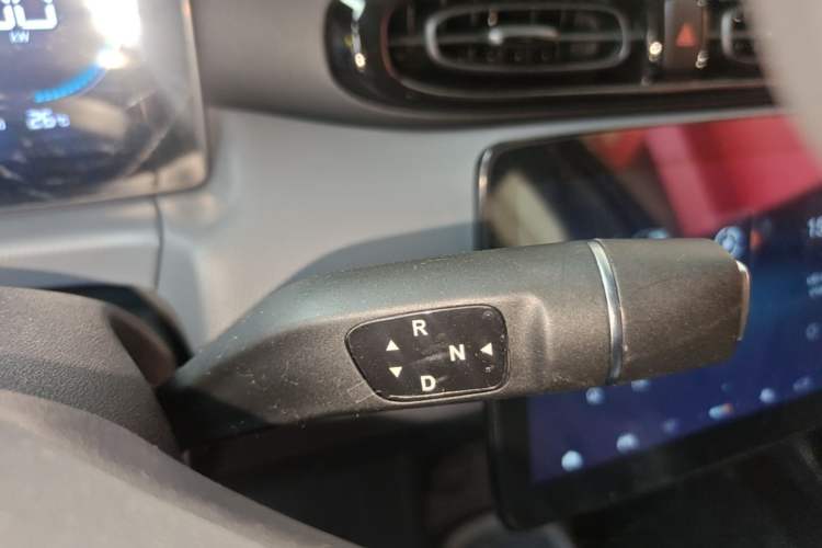 Used Leapmotor T03 2025 310 Comfort Edition Gear Lever