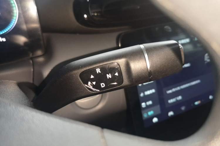 Used Leapmotor T03 2025 310 Comfort Edition Gear Lever