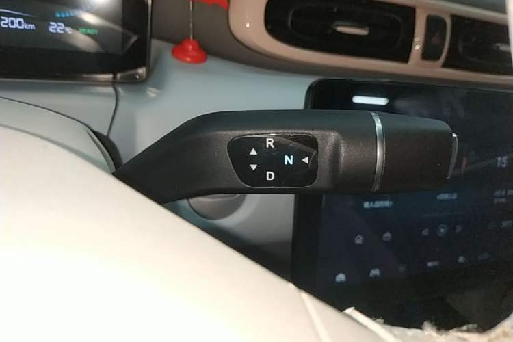 Used Leapmotor T03 2025 310 Comfort Edition Gear Lever