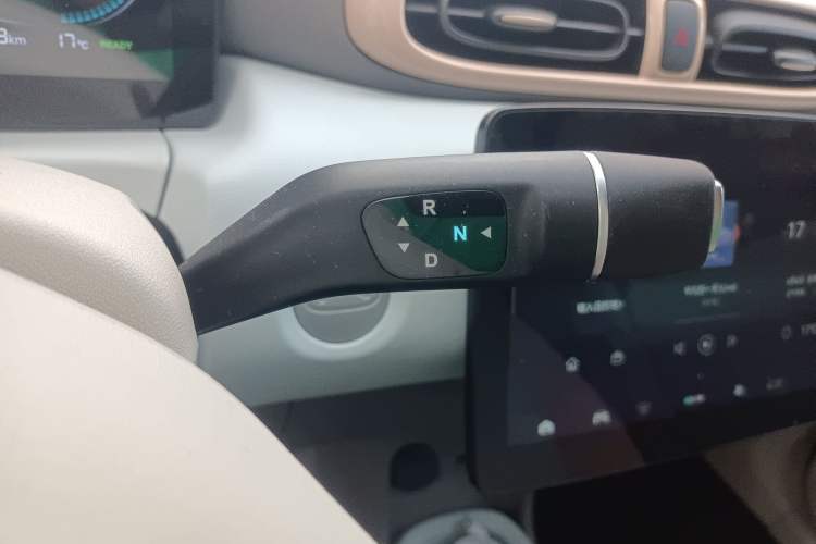 Used Leapmotor T03 2025 310 Comfort Edition Gear Lever