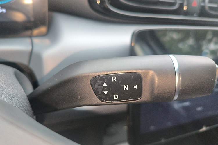 Used Leapmotor T03 2025 310 Comfort Edition Gear Lever