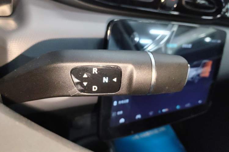 Used Leapmotor T03 2025 310 Comfort Edition Gear Lever