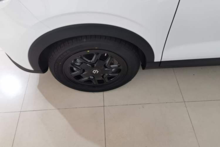 Used Leapmotor T03 2025 310 Comfort Edition Left Front Wheel Hub