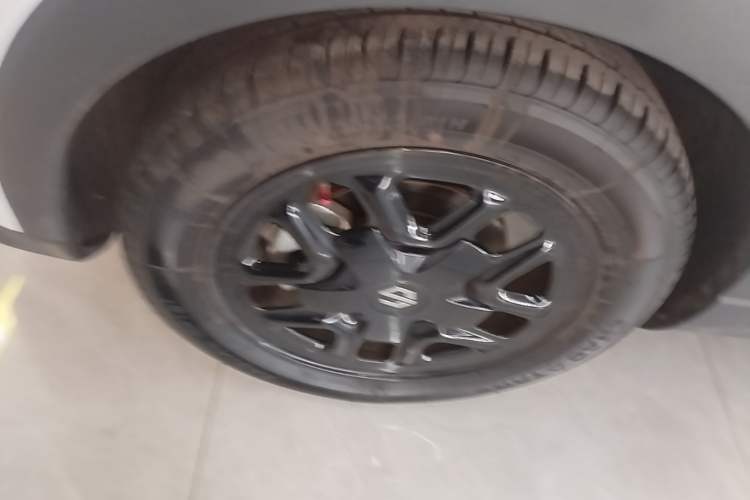 Used Leapmotor T03 2025 310 Comfort Edition Left Front Wheel Hub