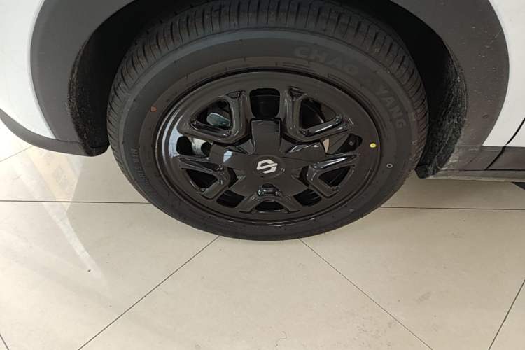 Used Leapmotor T03 2025 310 Comfort Edition Left Front Wheel Hub