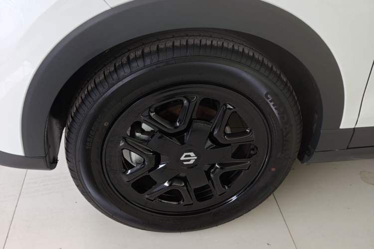 Used Leapmotor T03 2025 310 Comfort Edition Left Front Wheel Hub