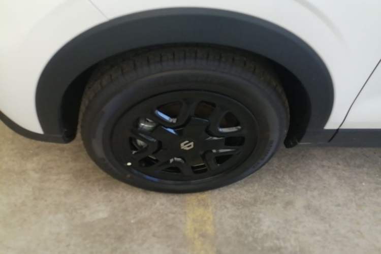 Used Leapmotor T03 2025 310 Comfort Edition Left Front Wheel Hub