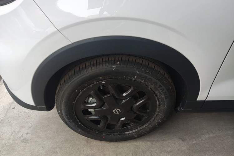 Used Leapmotor T03 2025 310 Comfort Edition Left Front Wheel Hub
