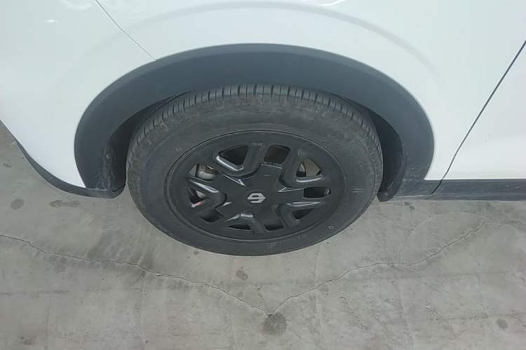 Used Leapmotor T03 2025 310 Comfort Edition Left Front Wheel Hub