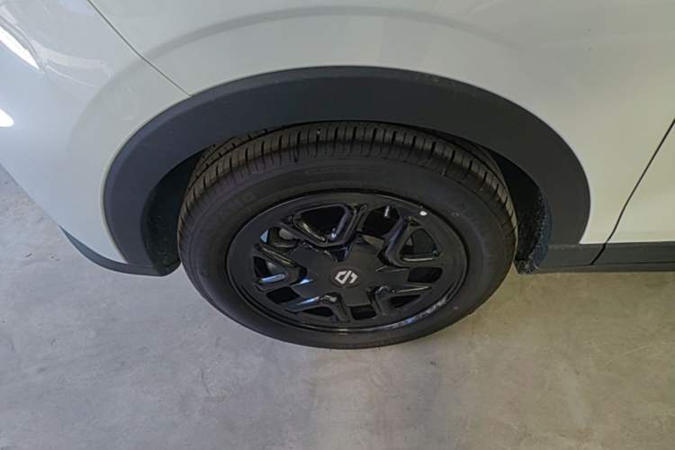 Used Leapmotor T03 2025 310 Comfort Edition Left Front Wheel Hub
