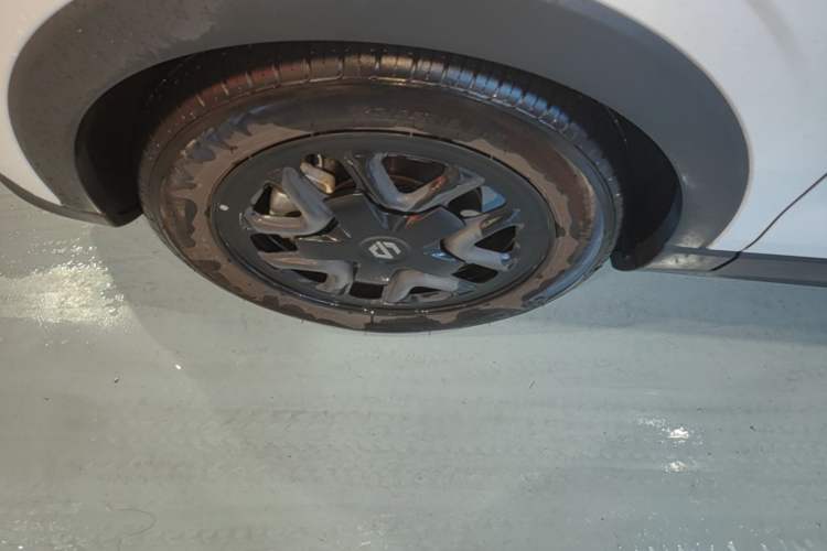Used Leapmotor T03 2025 310 Comfort Edition Left Front Wheel Hub