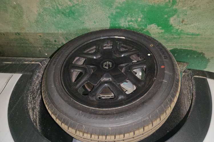 Used Leapmotor T03 2025 310 Comfort Edition Left Front Wheel Hub