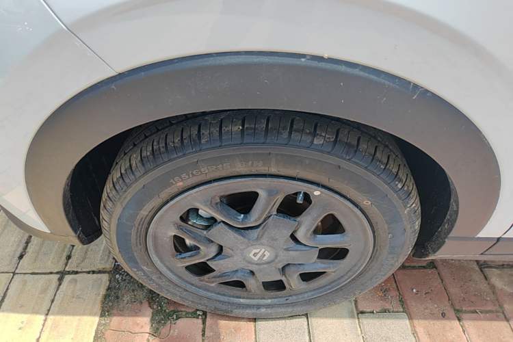 Used Leapmotor T03 2025 310 Comfort Edition Left Front Wheel Hub