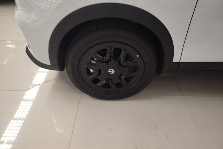 Used Leapmotor T03 2025 310 Comfort Edition Left Front Wheel Hub