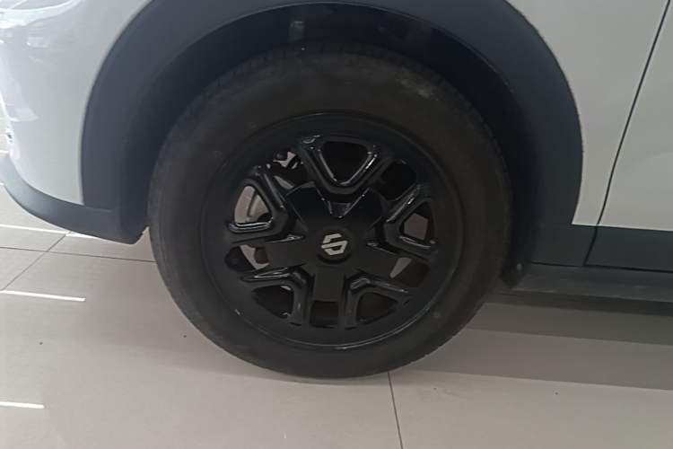 Used Leapmotor T03 2025 310 Comfort Edition Left Front Wheel Hub