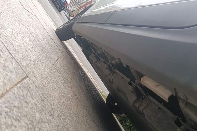 Used Leapmotor T03 2025 310 Comfort Edition Left Side Sill
