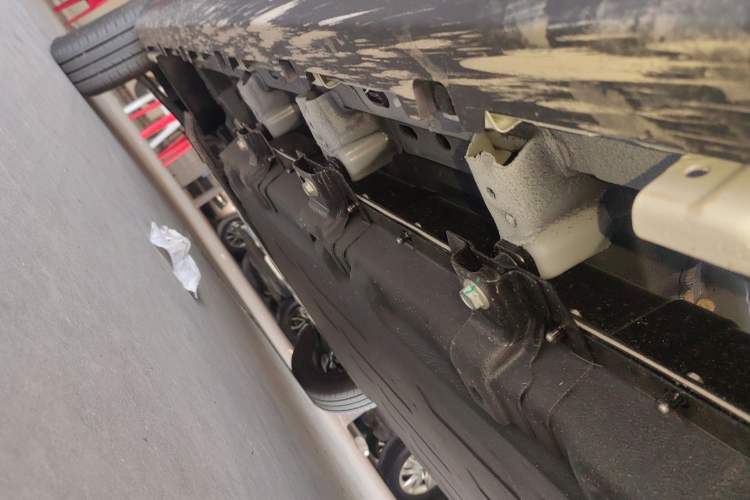 Used Leapmotor T03 2025 310 Comfort Edition Left Side Sill