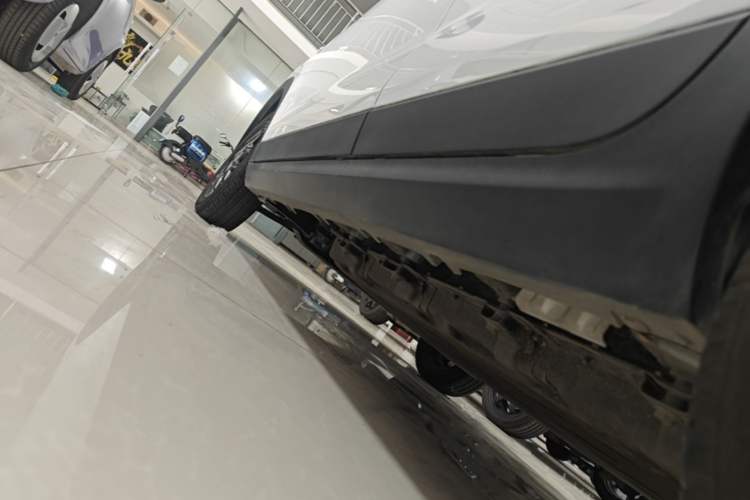 Used Leapmotor T03 2025 310 Comfort Edition Left Side Sill