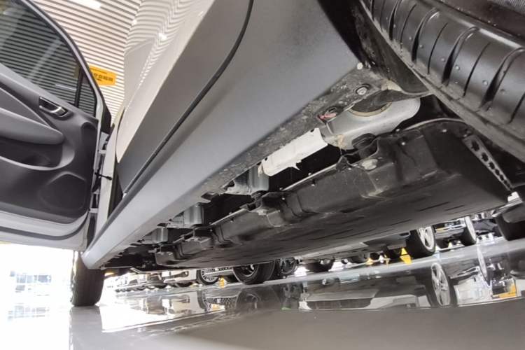 Used Leapmotor T03 2025 310 Comfort Edition Left Side Sill