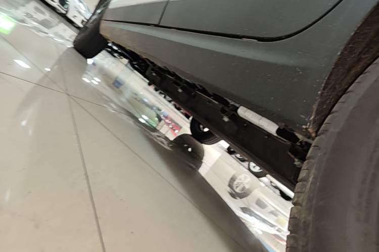 Used Leapmotor T03 2025 310 Comfort Edition Left Side Sill