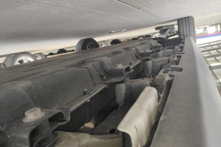Used Leapmotor T03 2025 310 Comfort Edition Left Side Sill