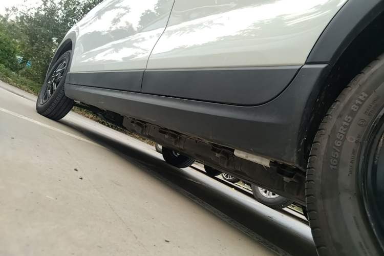 Used Leapmotor T03 2025 310 Comfort Edition Left Side Sill