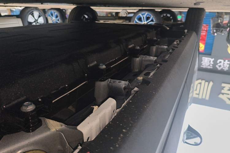 Used Leapmotor T03 2025 310 Comfort Edition Left Side Sill
