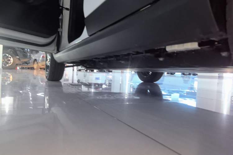 Used Leapmotor T03 2025 310 Comfort Edition Left Side Sill