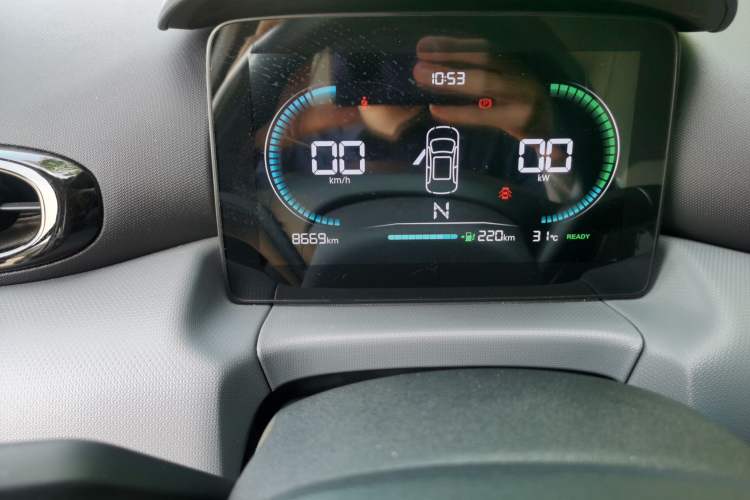 Used Leapmotor T03 2025 310 Comfort Edition Odometer Close Up