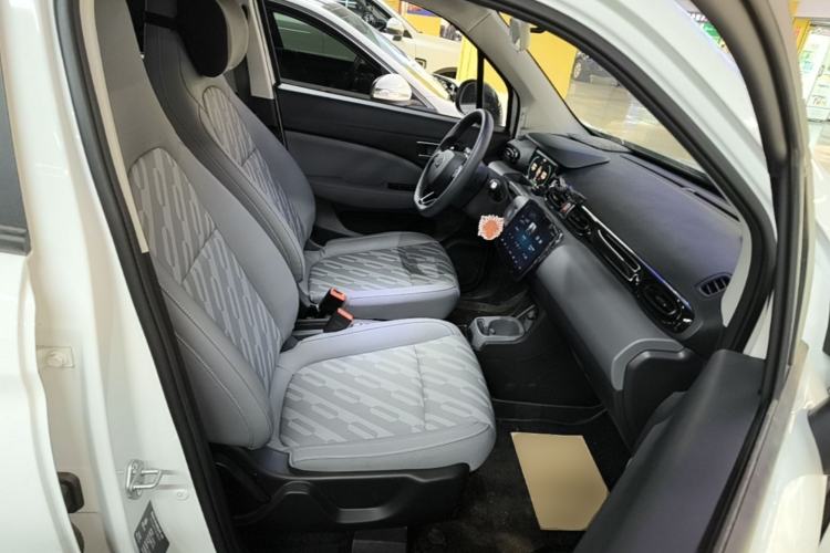 Used Leapmotor T03 2025 403 Comfort Edition Right Front Seat