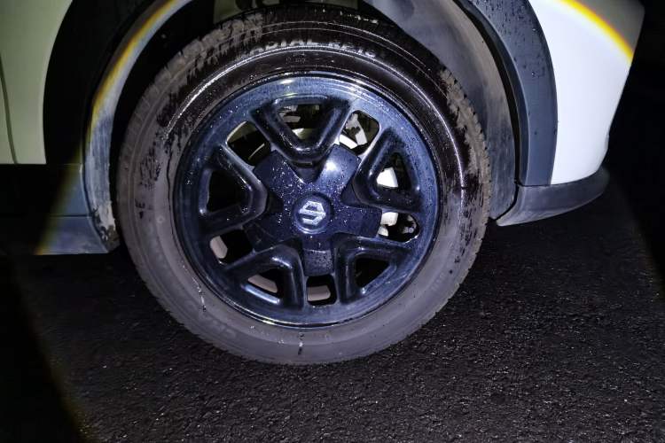 Used Leapmotor T03 2025 310 Comfort Edition Right Front Wheel Hub