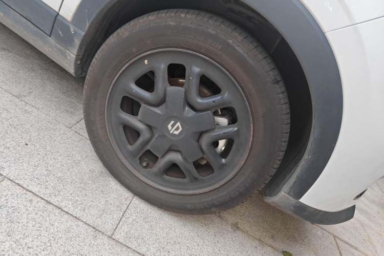 Used Leapmotor T03 2025 310 Comfort Edition Right Front Wheel Hub