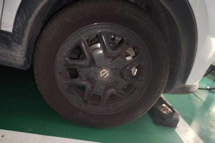 Used Leapmotor T03 2025 310 Comfort Edition Right Front Wheel Hub