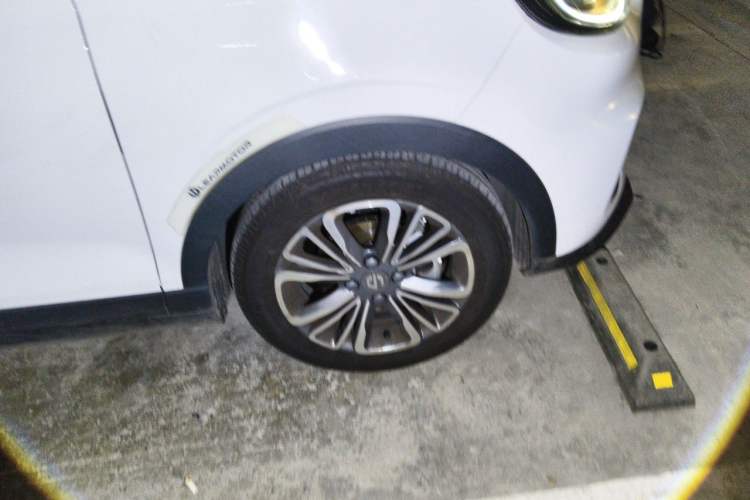 Used Leapmotor T03 2025 403 Comfort Edition Right Front Wheel Hub