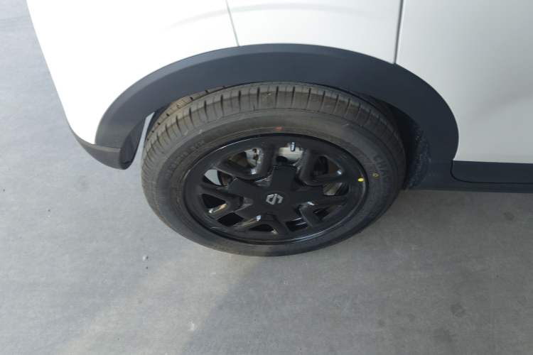 Used Leapmotor T03 2025 310 Comfort Edition Right Rear Wheel Hub