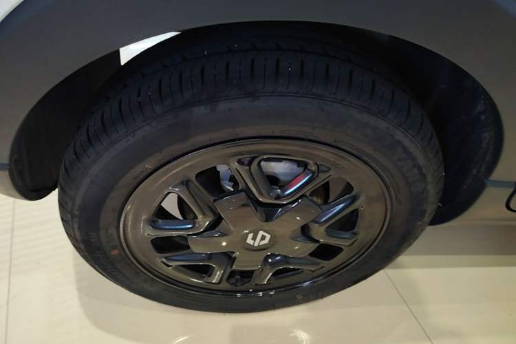Used Leapmotor T03 2025 310 Comfort Edition Right Rear Wheel Hub