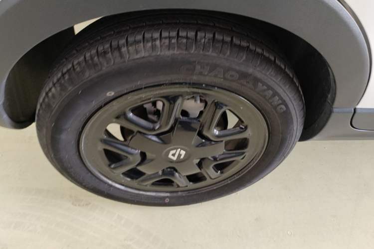Used Leapmotor T03 2025 310 Comfort Edition Right Rear Wheel Hub