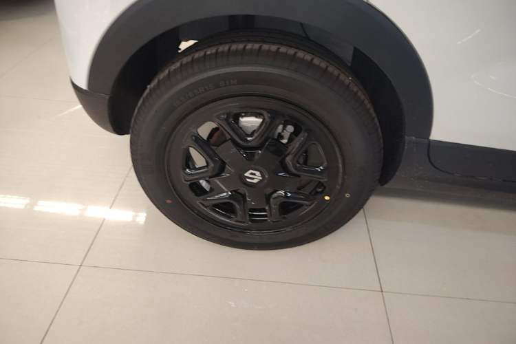 Used Leapmotor T03 2025 310 Comfort Edition Right Rear Wheel Hub