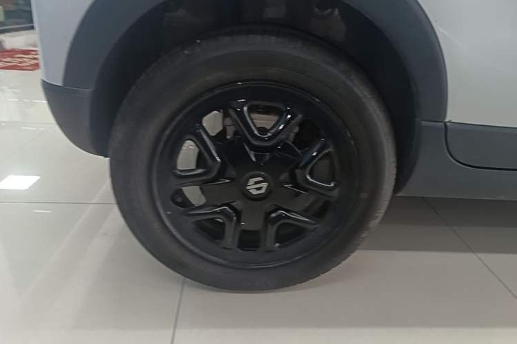 Used Leapmotor T03 2025 310 Comfort Edition Right Rear Wheel Hub