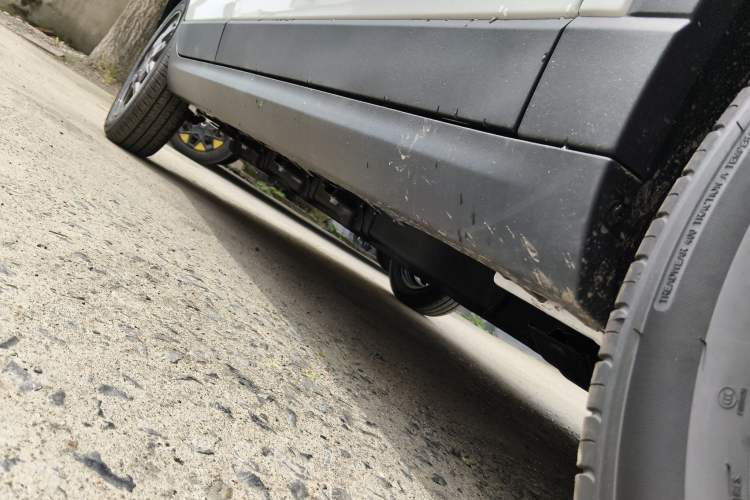 Used Leapmotor T03 2025 310 Comfort Edition Right Side Sill