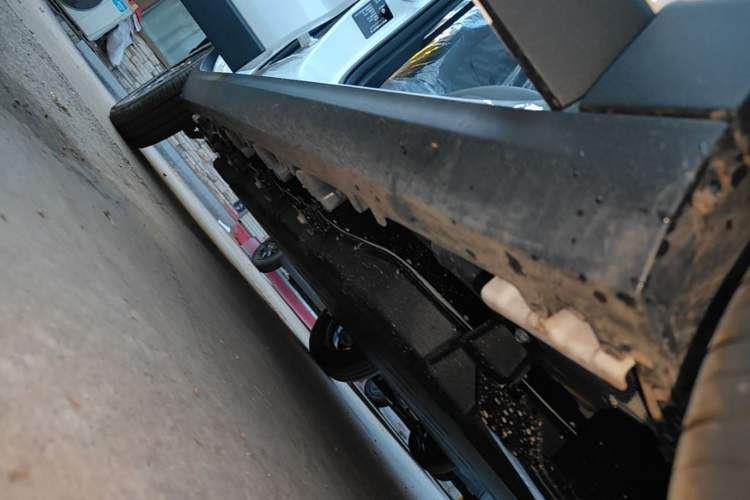 Used Leapmotor T03 2025 310 Comfort Edition Right Side Sill
